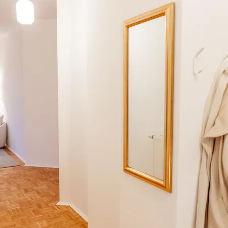 Apartmán Helle, Ruhige In Mit Sehr Guter Anbindung Und Balkon