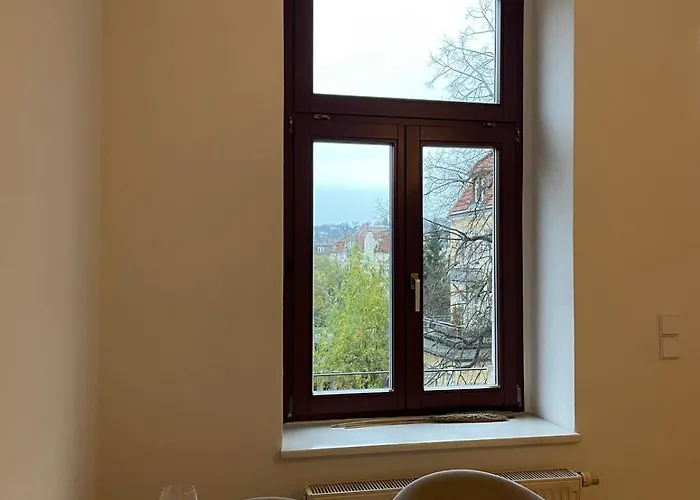 Helle, Ruhige In Mit Sehr Guter Anbindung Und Balkon * Drážďany