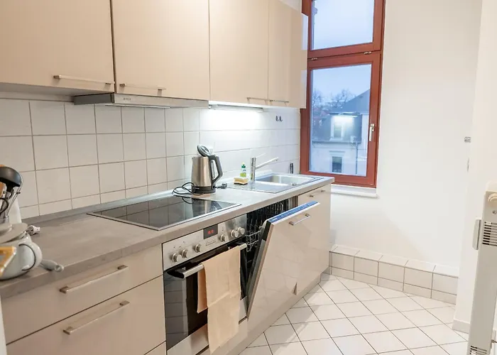 아파트 Helle, Ruhige In Mit Sehr Guter Anbindung Und Balkon *