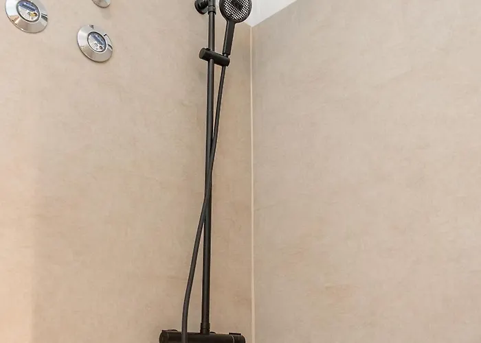 Helle, Ruhige In Mit Sehr Guter Anbindung Und Balkon Appartement Dresden