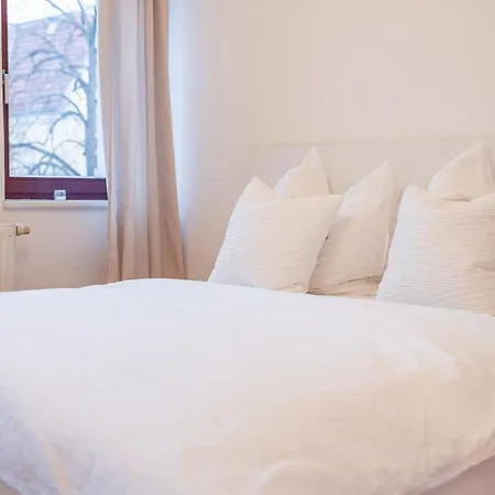 Helle, Ruhige In Mit Sehr Guter Anbindung Und Balkon Daire *