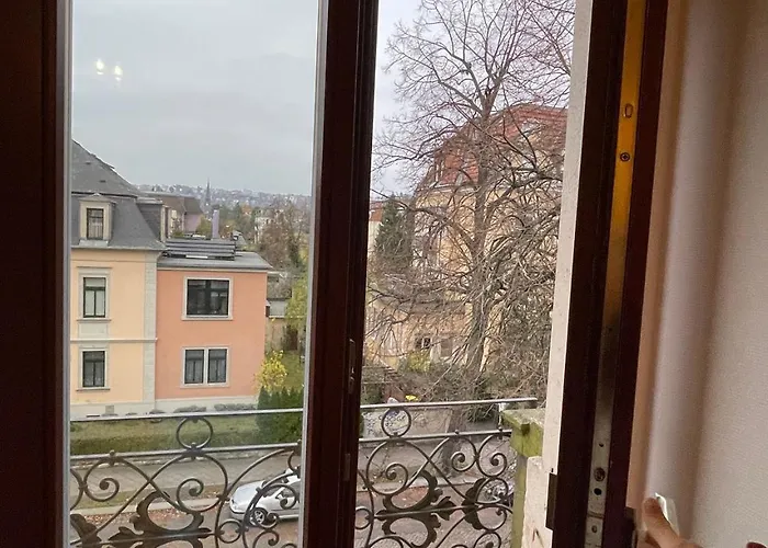 Helle, Ruhige In Mit Sehr Guter Anbindung Und Balkon Dresden